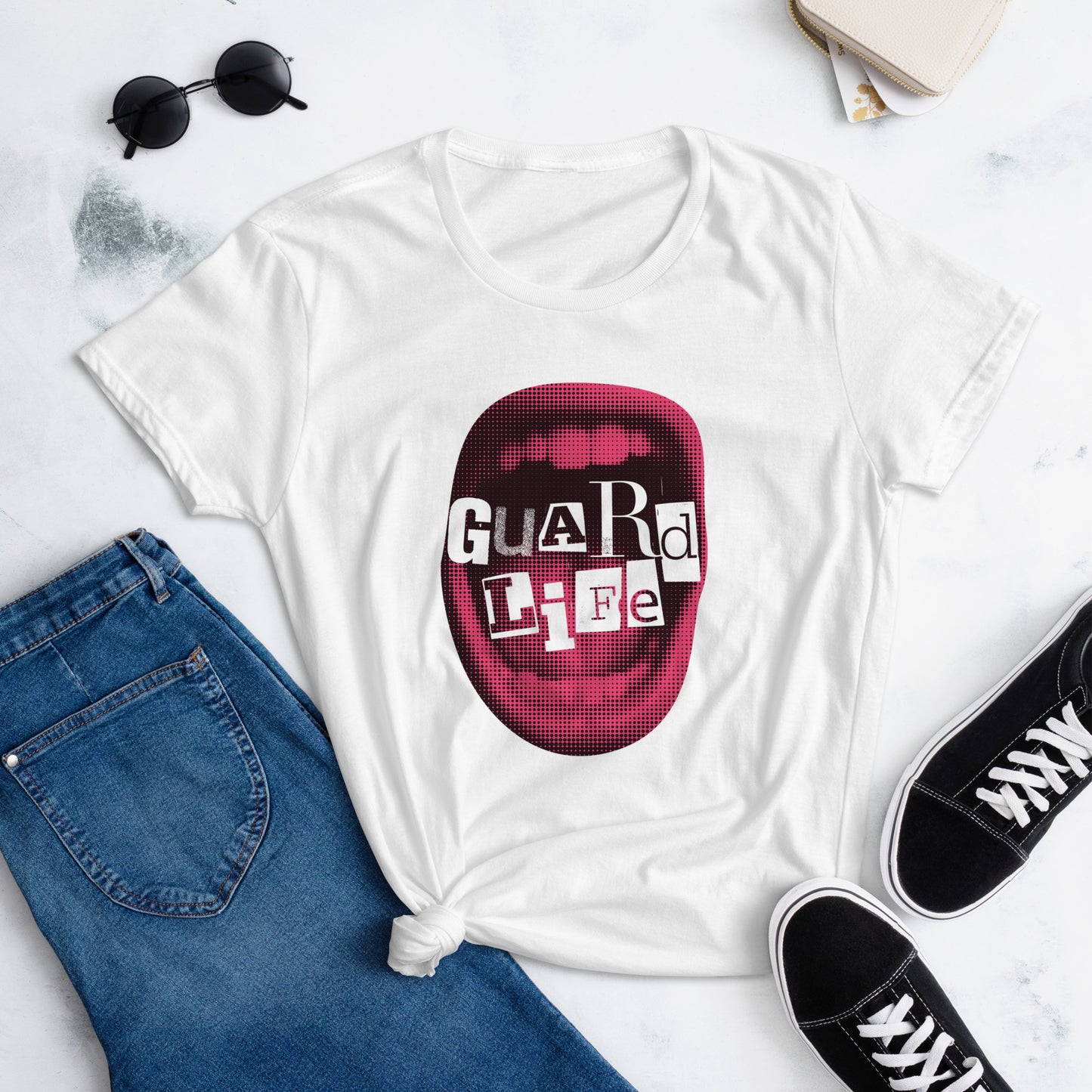 Guard Life (Red Lips Scream) Women's Fashion Fit T-shirt